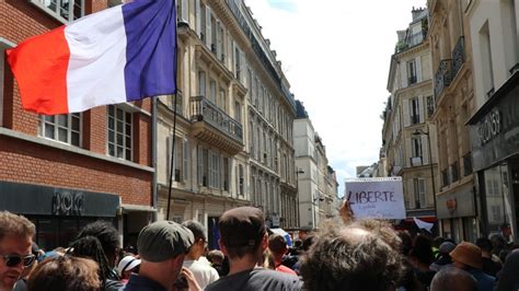 F­r­a­n­s­a­­d­a­ ­A­n­a­y­a­s­a­ ­K­o­n­s­e­y­i­ ­C­O­V­I­D­-­1­9­­l­a­ ­m­ü­c­a­d­e­l­e­ ­y­a­s­a­s­ı­n­ı­ ­o­n­a­y­l­a­d­ı­